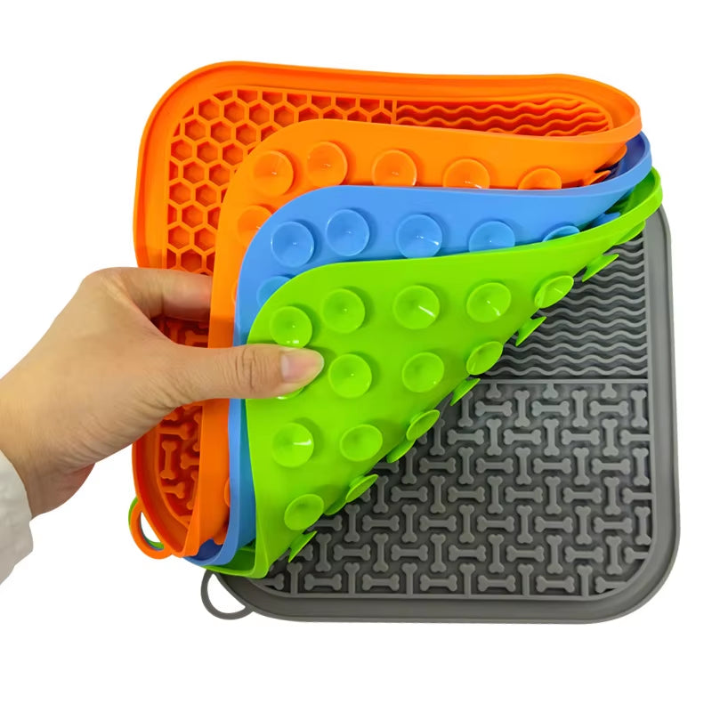 Custom Pet Licking Mat Feeder Cat Dog Lick Mat Eco-Friendly Pet Slow Feeder Silicone Lick Mats for Dogs Pet